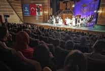 sehir tiyatrolari perdeyi gebzeye tasidi