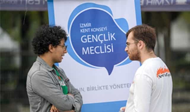 universiteli gencler izmire festivalle merhaba dedi
