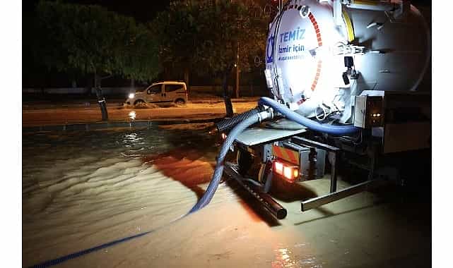 cesme belediyesinden olaganustu yagisa olaganustu mudahale