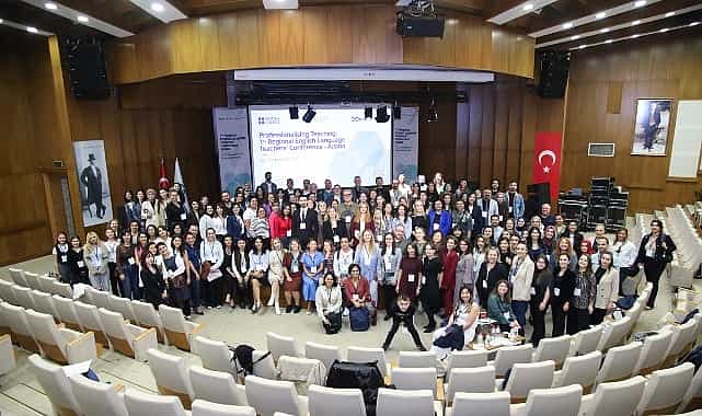 bolgesel ingilizce ogretmenleri konferansi adanada iki yuz ogretmeni guncel egitim yaklasimlari etrafinda bulusturdu