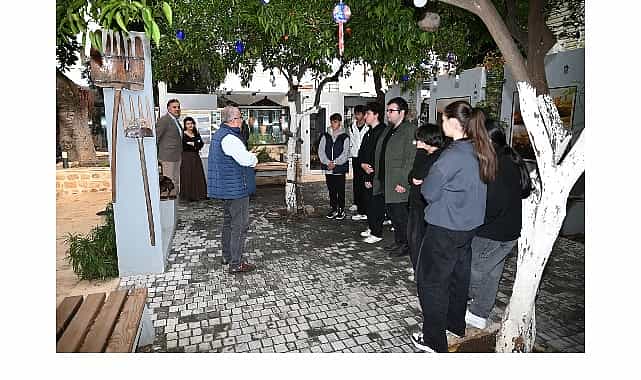 Kültür Evi’ne ziyaretçi akını sürüyor 1 kultur evine ziyaretci akini suruyor