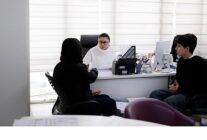 balcova belediyesinden universiteye hazirlanan genclere ulasim destegi