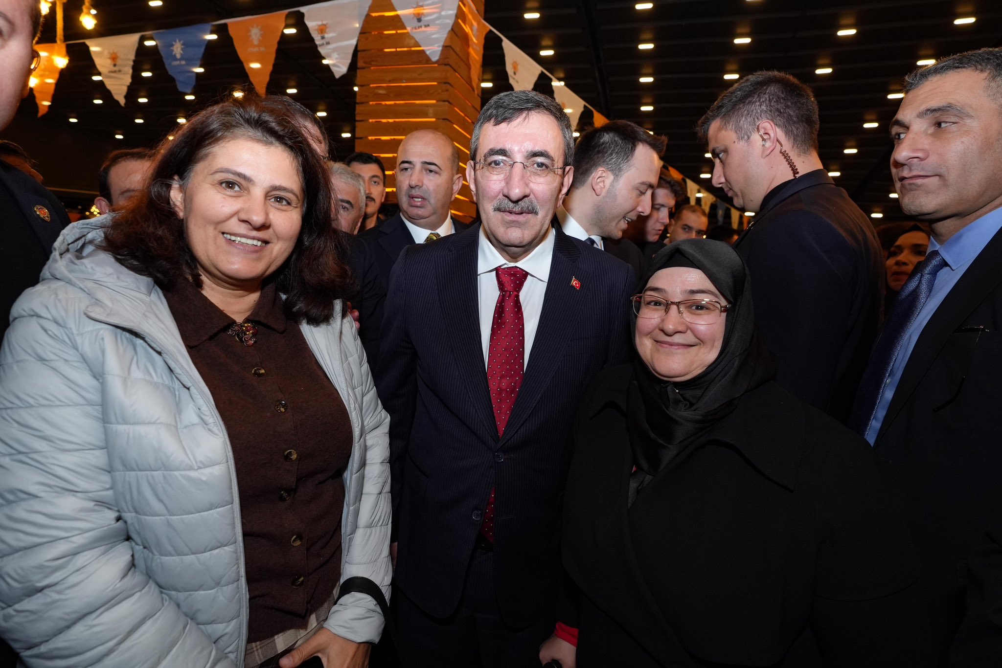 Cevdet Yılmaz: Sosyal Konut Arzını Artırarak Kira Fiyatlarını Düşüreceğiz 1 HCvlJesWMAAJHAM
