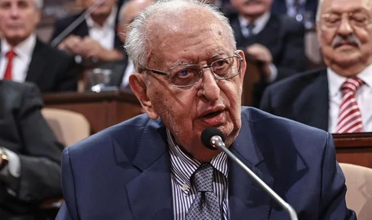 Husamettin Cindoruk.webp