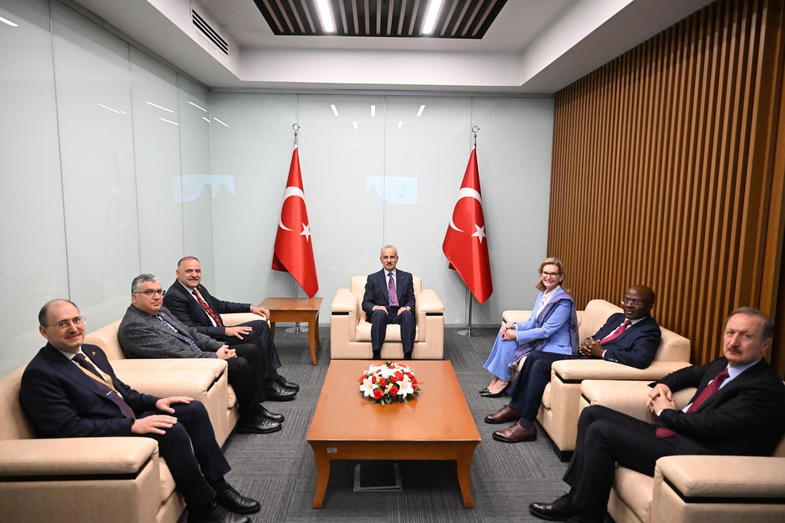 Bakan Uraloğlu’ndan Küresel Haberleşme Diplomasisi: ITU Heyetiyle Kritik Görüşme 1 WhatsApp Image 2026 05 14 at 09.26.06