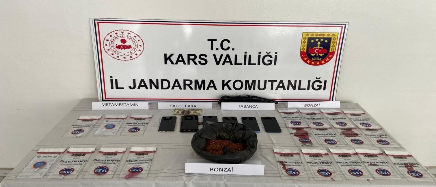 Kars ve Kağızman’da Zehir Tacirlerine Büyük Darbe: 7 Tutuklama! 1 21 6