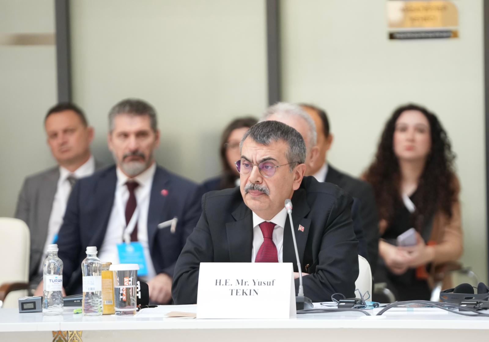 TURK DEVLETLERI TESKILATI EGITIM BAKANLA 1351472 401261