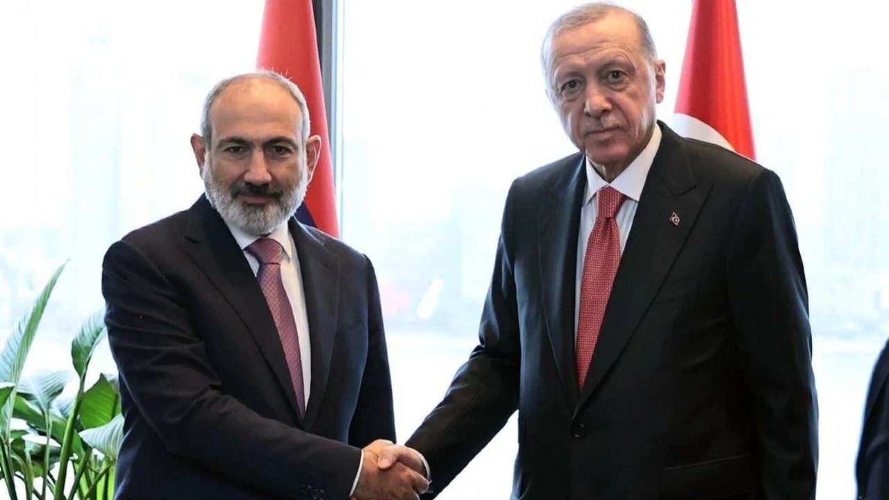 cumhurbaskani erdogan ermenistan basbakani pasinyan ile gorustu tuvm cover.webp